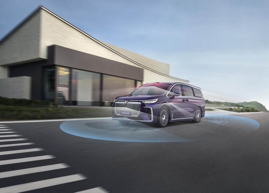 岚图汽车倡议“智驾安全五星标准” 智驾普及的前提是安全