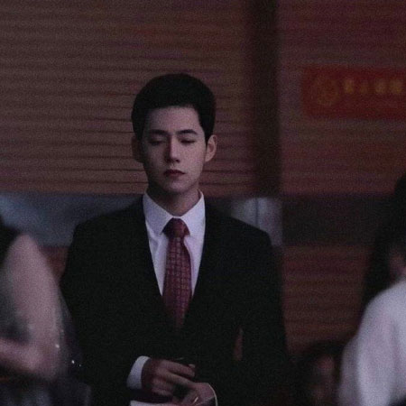 2021好看的让人惊艳的帅哥图片 遇到对的人不存在让你半夜深思