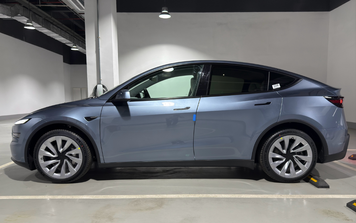 全轮驱动版涨价1万块！特斯拉在“逼着”消费者买后驱版Model Y？