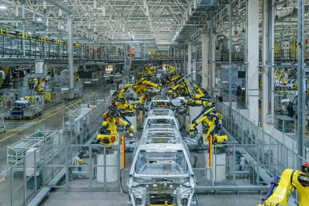 天生出色，五大升级！问界新M5 Ultra上市，售价22.98万元起