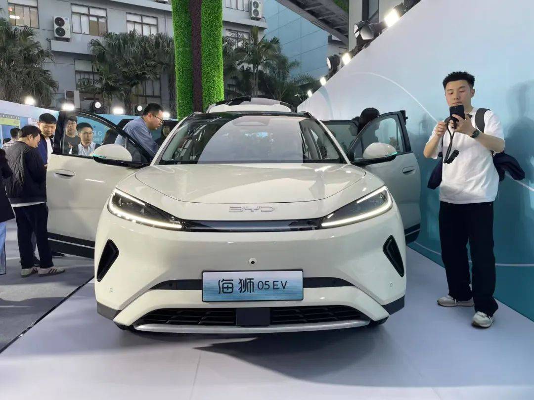 11.78万元起，海狮05EV：标配天神之眼，更有冷暖冰箱