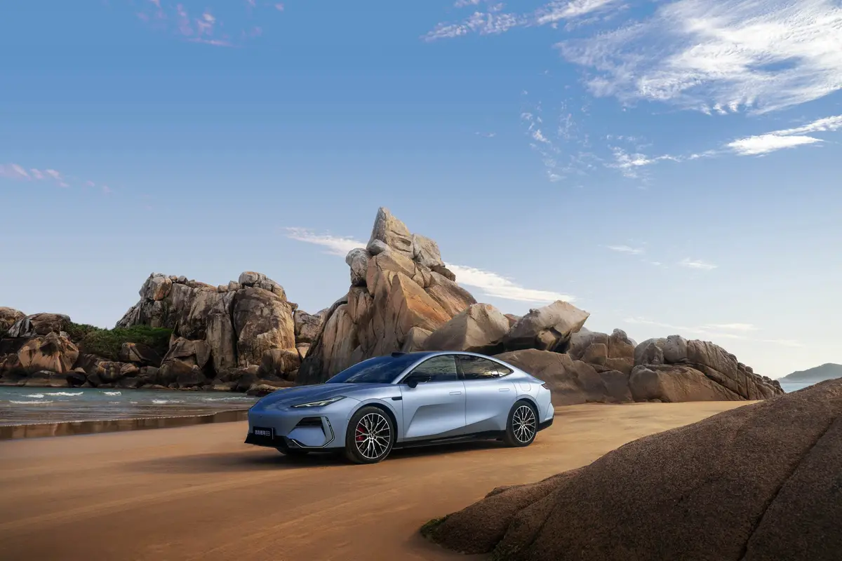 吉利的财报，太过分了！