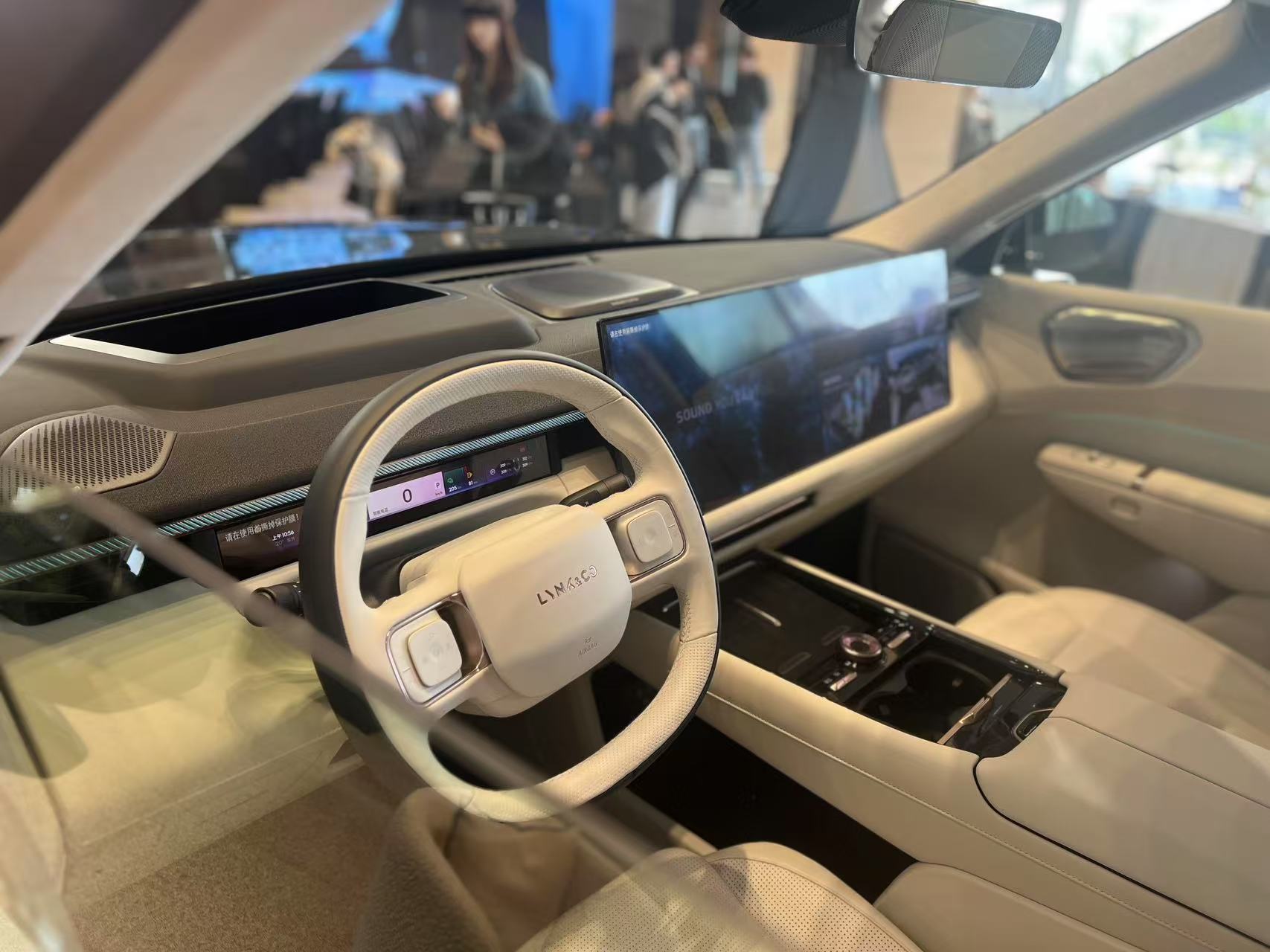 静态品鉴领克900，以场景化体验重构旗舰SUV价值