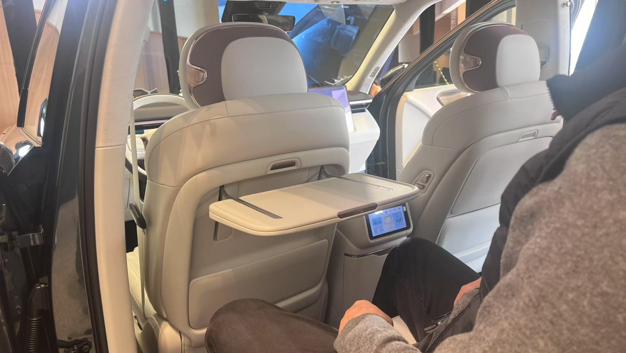 静态品鉴领克900，以场景化体验重构旗舰SUV价值