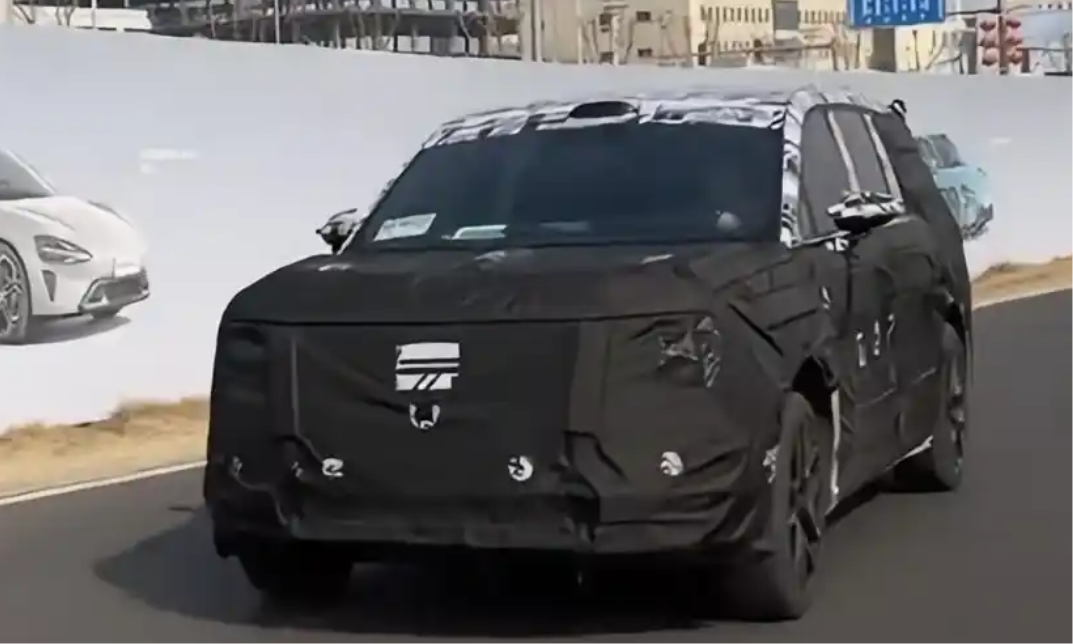 小米也要加入“增程神教” 小米昆仑增程SUV谍照曝光