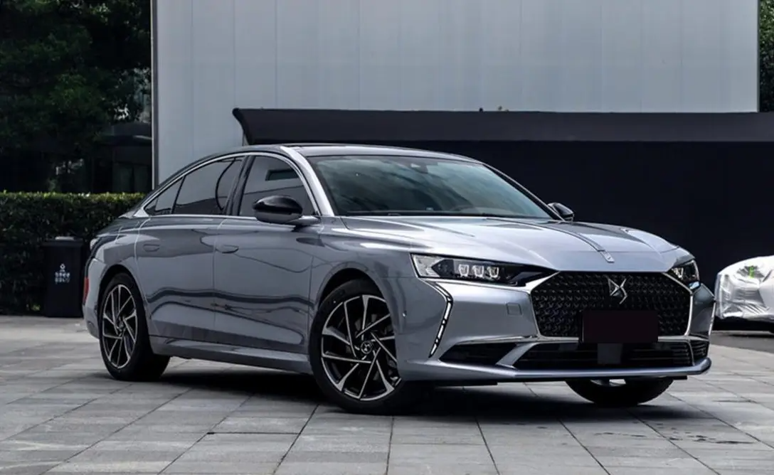 离谱！豪华车质量曝光，倒数第1是房地产造车，老板还被员工打过