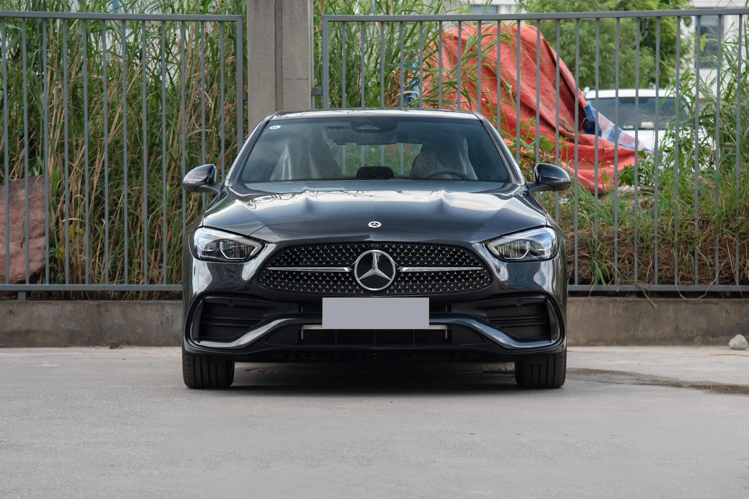 驾驶体验对比：一汽奥迪A5L与奔驰C级的动力表现