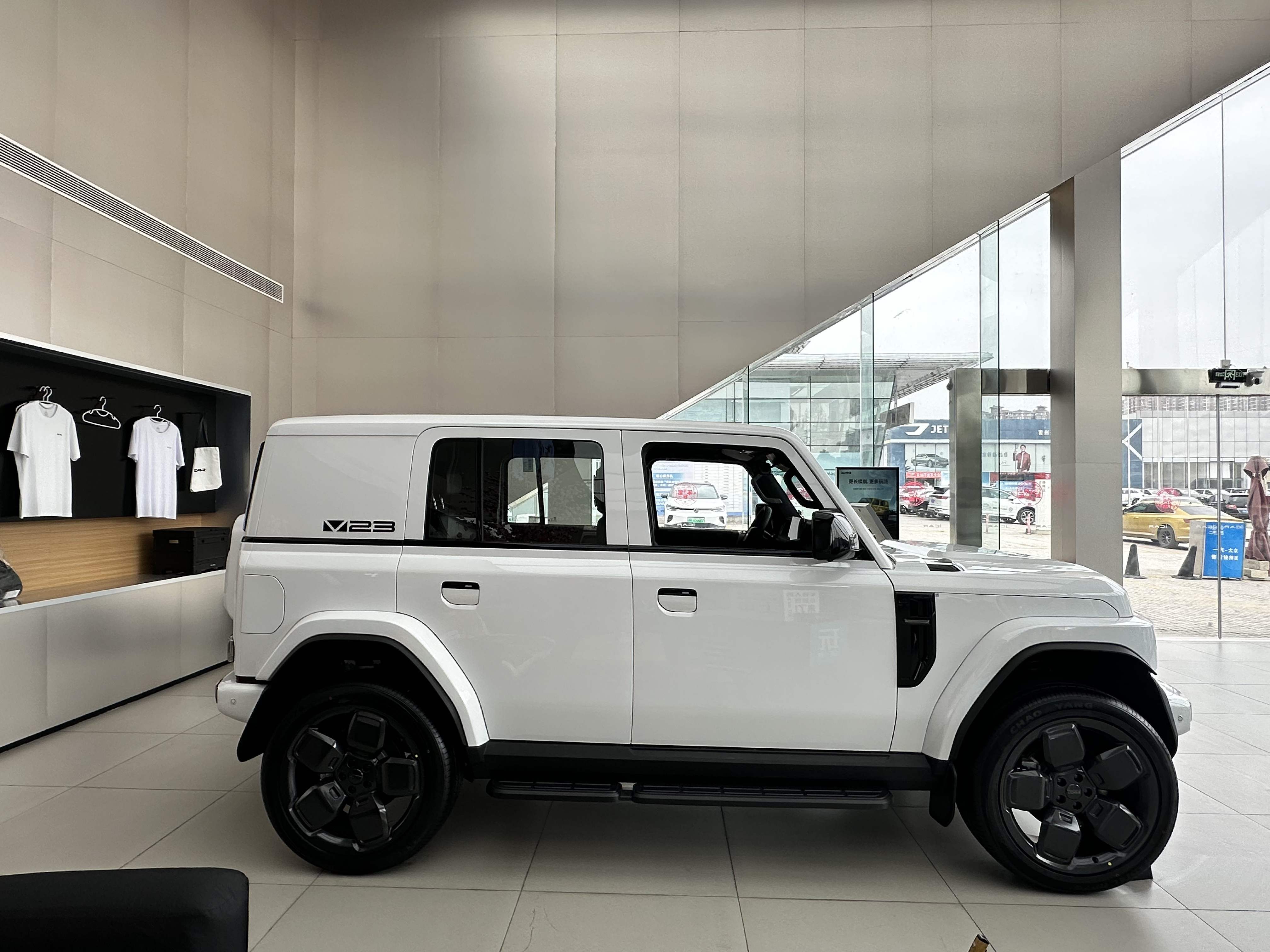 11.98万元起 标配猎鹰智驾 iCAR V23智驾版贵阳上市