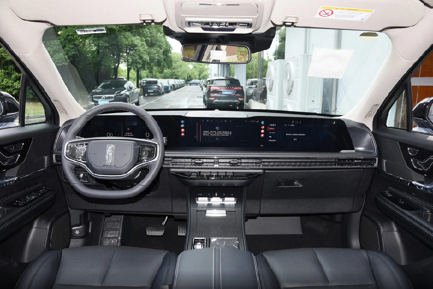 23.58万元起，这款美系SUV造型大气颜值高，续航可达1240km