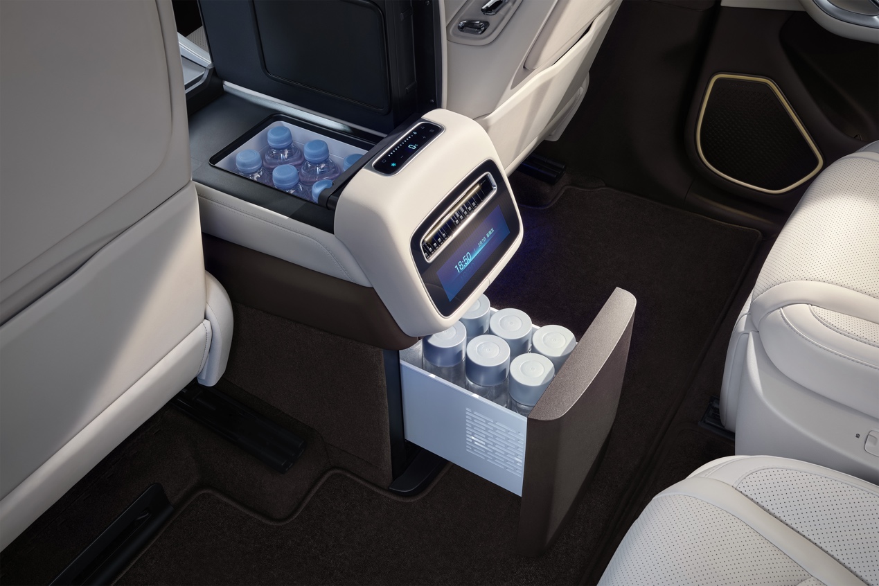 腾势N9 40万级入局 新能源大型SUV开启9系争霸赛