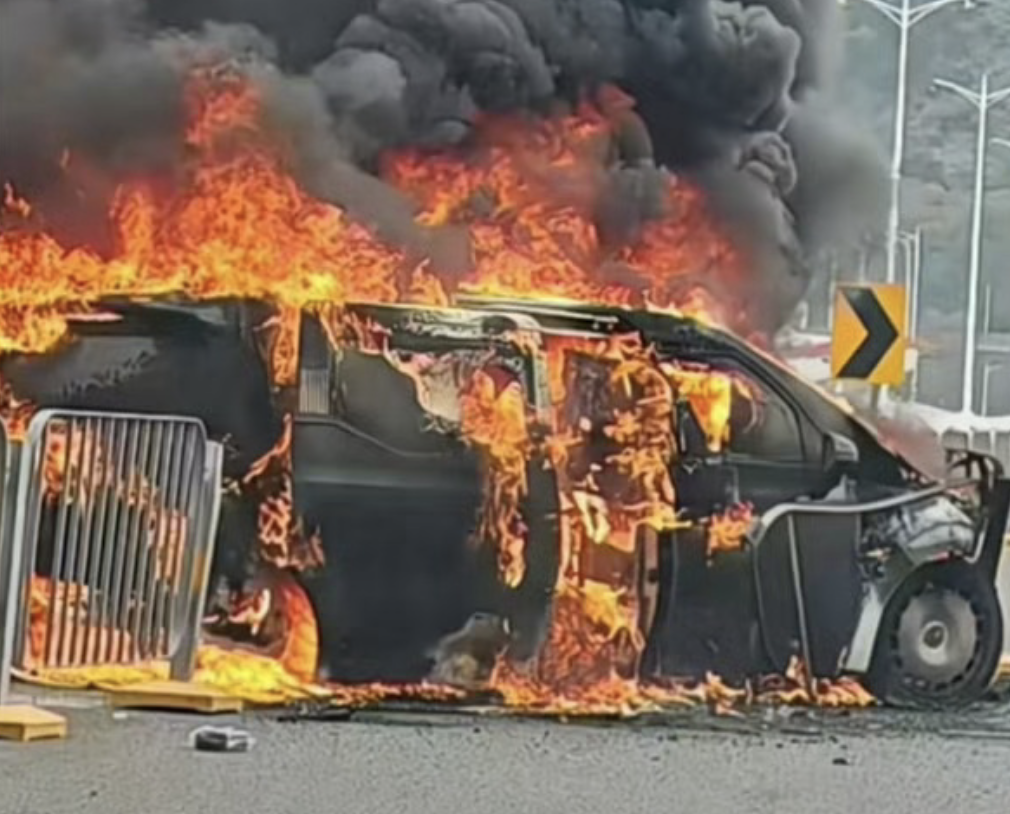 “0自燃”金身破了又破，再多标签的“公路坦克”也没那么安全