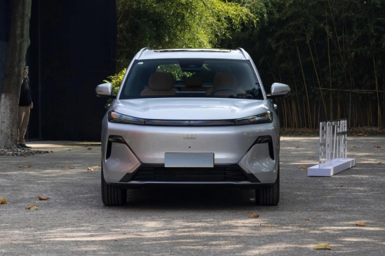 混动SUV双雄会，深蓝S05对比银河星舰7 EM-i，谁更胜一筹？