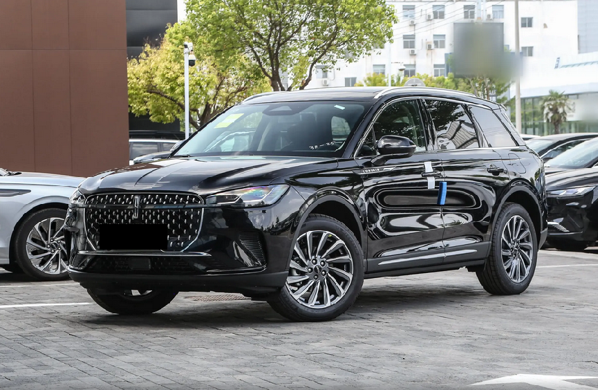 23.58万元起，这款美系SUV造型大气颜值高，续航可达1240km