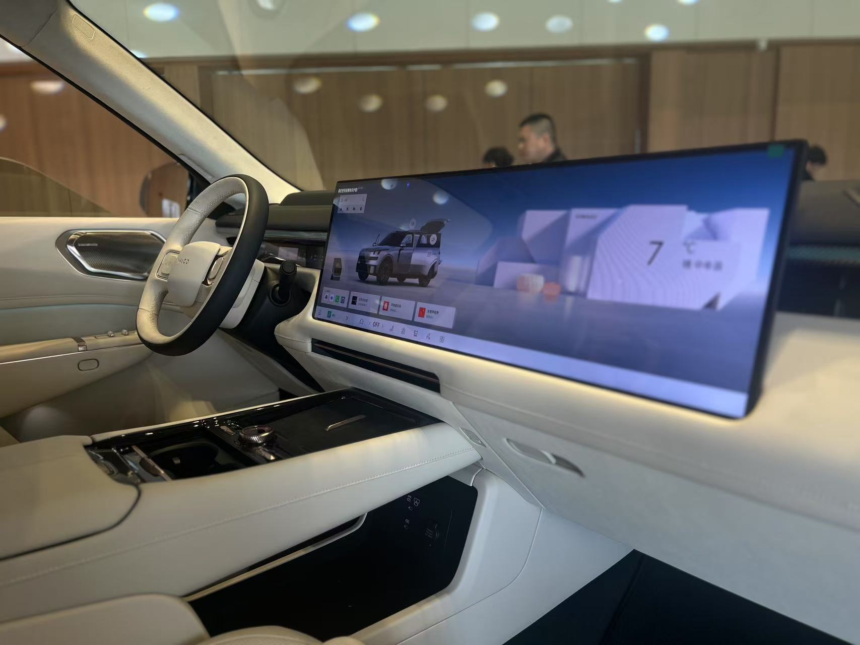 静态品鉴领克900，以场景化体验重构旗舰SUV价值