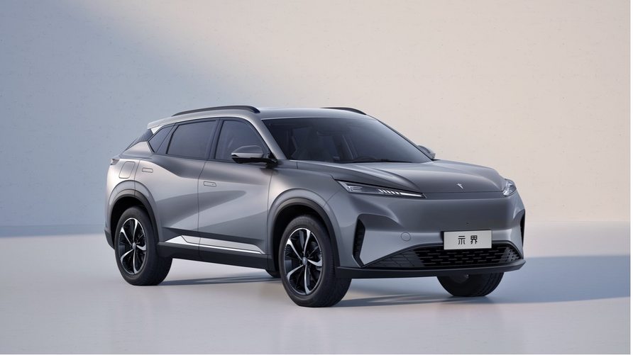 神龙汽车发布自主新能源品牌HEDMOS示界