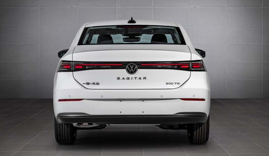 全新速腾来了，尺寸逼近迈腾！终于出现隐藏门把手，颜值升级