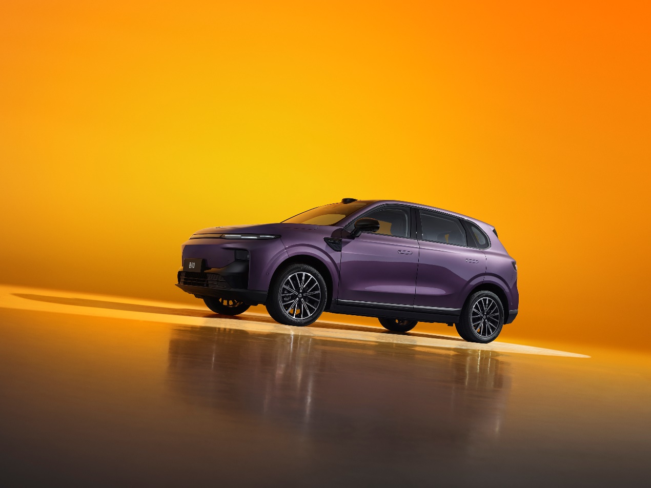 高通双旗舰芯片+激光雷达，零跑B10预售10.98万元起