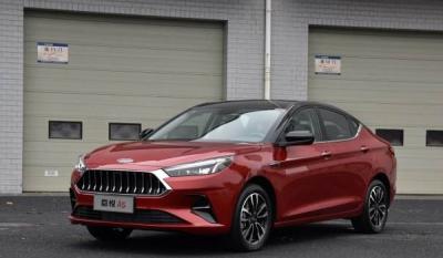 嘉悦a5加满油能跑多少公里 嘉悦a5油箱多少升（油箱容积55L）