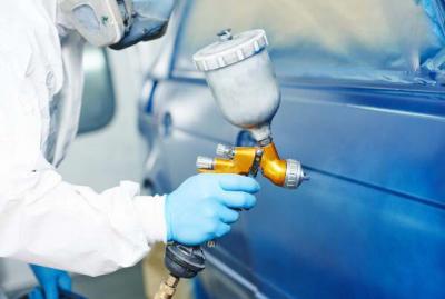 整车喷漆多少钱，维修店最少3000元起步，4s店更是翻倍