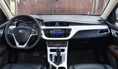 车载导航停留在开机画面