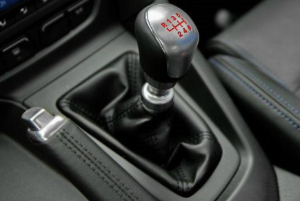 amt变速箱和at变速箱有什么区别?哪个更好?