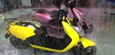电动车淋雨一开钥匙就响，电动车进水了一直响怎么办
