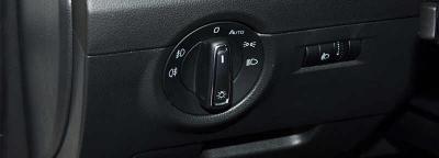 斯柯达速派灯光使用方法，速派灯光开关图解说明