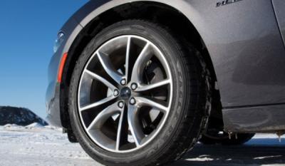 汽车轮胎侧面破了还能补吗