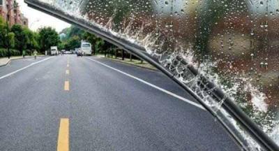 感应雨刷不感应的原因，自动雨刷感应器在哪个位置