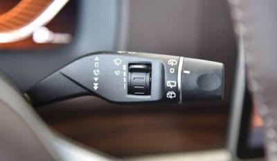 比亚迪唐雨刮器开关图解，比亚迪唐后雨刷怎么开