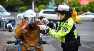 电动车未戴头盔处罚条款，没戴头盔罚款20不交有影响吗