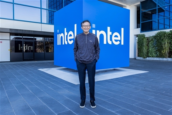 裁员2.2万人！Intel CEO陈立武宣布重大调整：用最少的人完成最多的工作