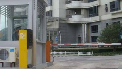 我停车信息老婆都知道怎么办？停车场停车老婆手机提示关闭