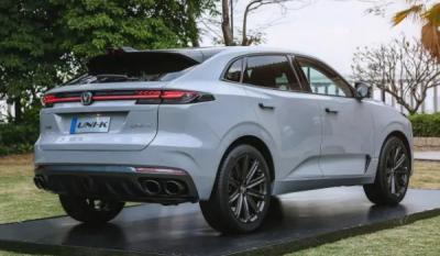 长安unik怎么样值得买吗 百公里油耗8.3L(马力可达233匹)