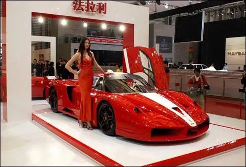 两个公众号 两个官网 这可能是我参加过最抽象的车展