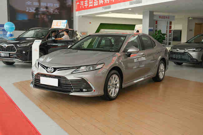 凯美瑞混合动力汽车落地价格多少钱 全款和落地价格