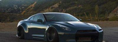 嫌弃GTR破尼桑什么梗，我闺蜜都开宝马你就开GTR