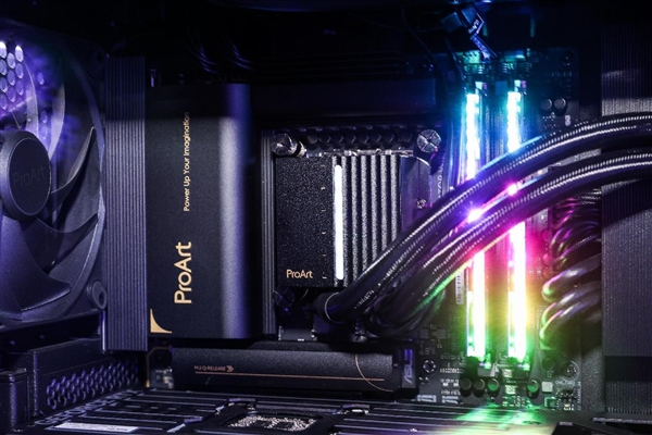 液氮超频+AI创作 华硕主板引领ROG DAY新玩法