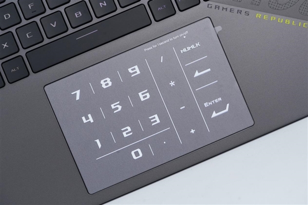 锐龙9 9955HX3D加持！ROG魔霸9笔记本图赏