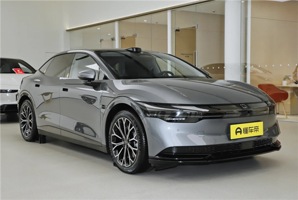 19.99万的007GT 极氪今晚诚意到位了