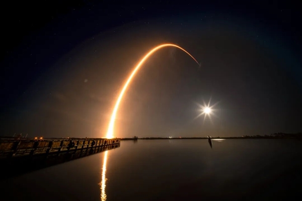 中国还需奋力追赶！SpaceX猎鹰9号达成400次重复使用