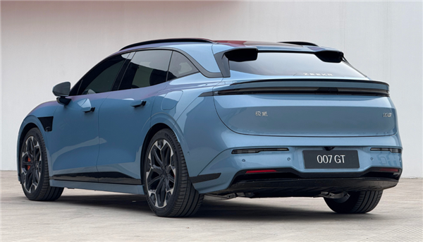 19.99万的007GT 极氪今晚诚意到位了