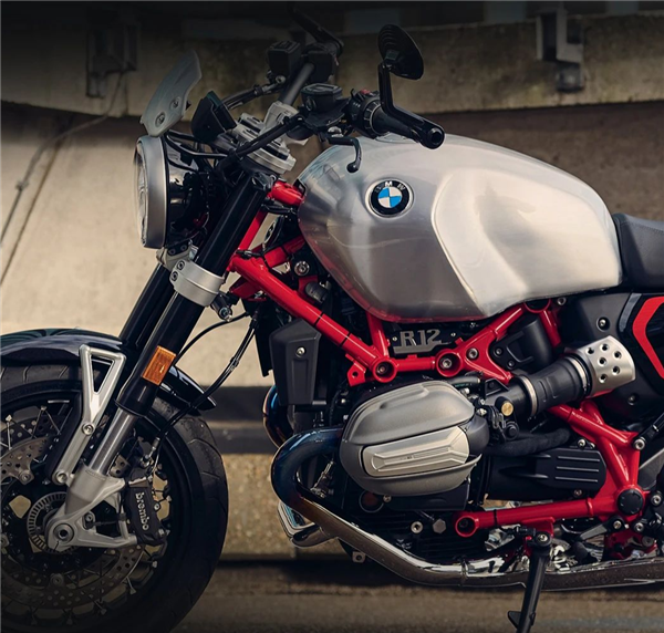 或15万起售 全新宝马R 12 nineT复古摩托亮相：配拳击手发动机