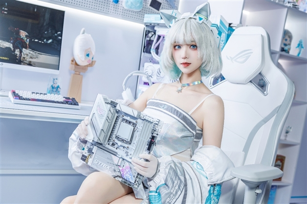 湘聚金字塔！华硕主板引爆ROG DAY 2025信仰狂欢