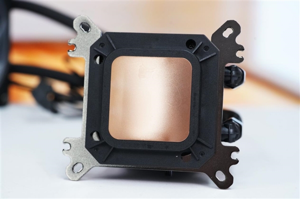 微星CORELIQUID A15 360一体式水冷散热器图赏