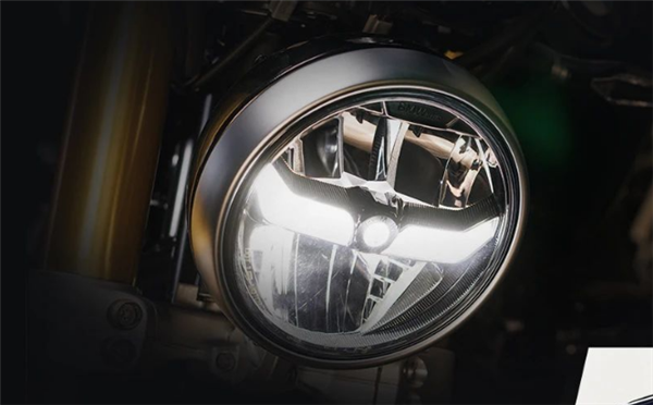 或15万起售 全新宝马R 12 nineT复古摩托亮相：配拳击手发动机