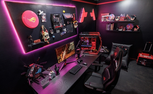 湘聚金字塔！华硕主板引爆ROG DAY 2025信仰狂欢