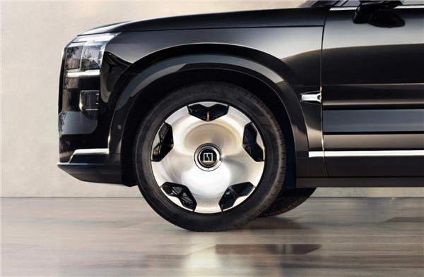 杭州湾库里南 极氪9X全球首发：拥有8大全球之最的顶级SUV