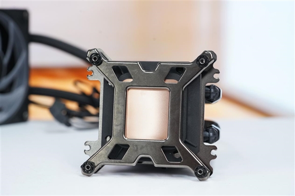 微星CORELIQUID A15 360一体式水冷散热器图赏