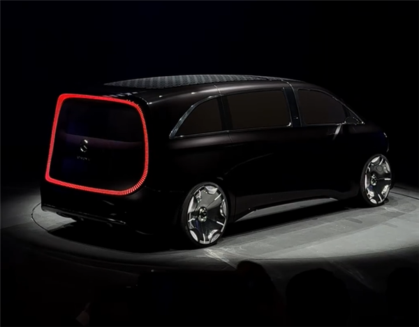 独创蝴蝶形状方向盘：奔驰纯电豪华MPV概念车全球首发